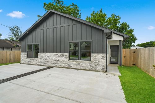 b-4314 Stassen St, Houston, TX, 77051-1808 | Card Image