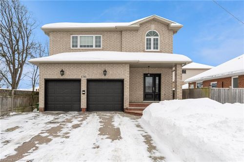 1705 Upper Wellington St, Hamilton, ON, L9B1P1 | Card Image