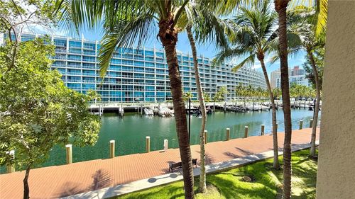 apt-201-3001 Ne 185th St, Aventura, FL, 33180-3343 | Card Image