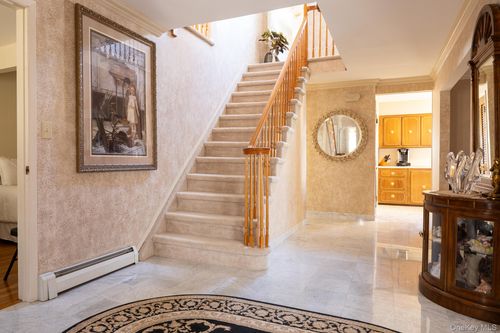 53 Tulipwood Dr, Commack, NY, 11725-5623 | Card Image