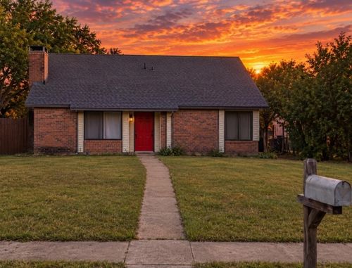 2926 Bonanza Ln, Garland, TX, 75042-4824 | Card Image