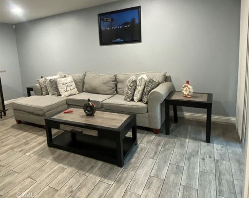 42-5519 Pioneer Blvd, Whittier, CA, 90601-2156 | Card Image