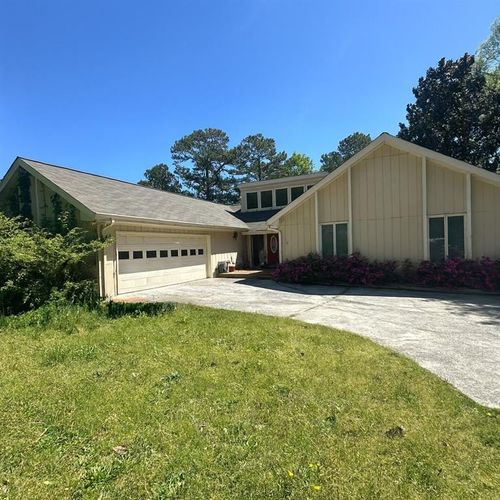 176 Mask Rd, Fayetteville, GA, 30215-2845 | Card Image