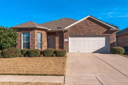 6321 Kristen Dr, Fort Worth, TX, 76131-1245 | Card Image