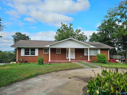 4001 S Crestview Dr Nw, Huntsville, AL, 35816-3609 | Card Image