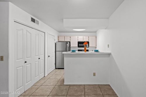 5204-5751 N Kolb Rd, Tucson, AZ, 85750-0873 | Card Image