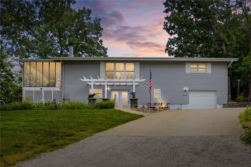 181 Center Point Dr, Montezuma, IA, 50171-8411 | Card Image