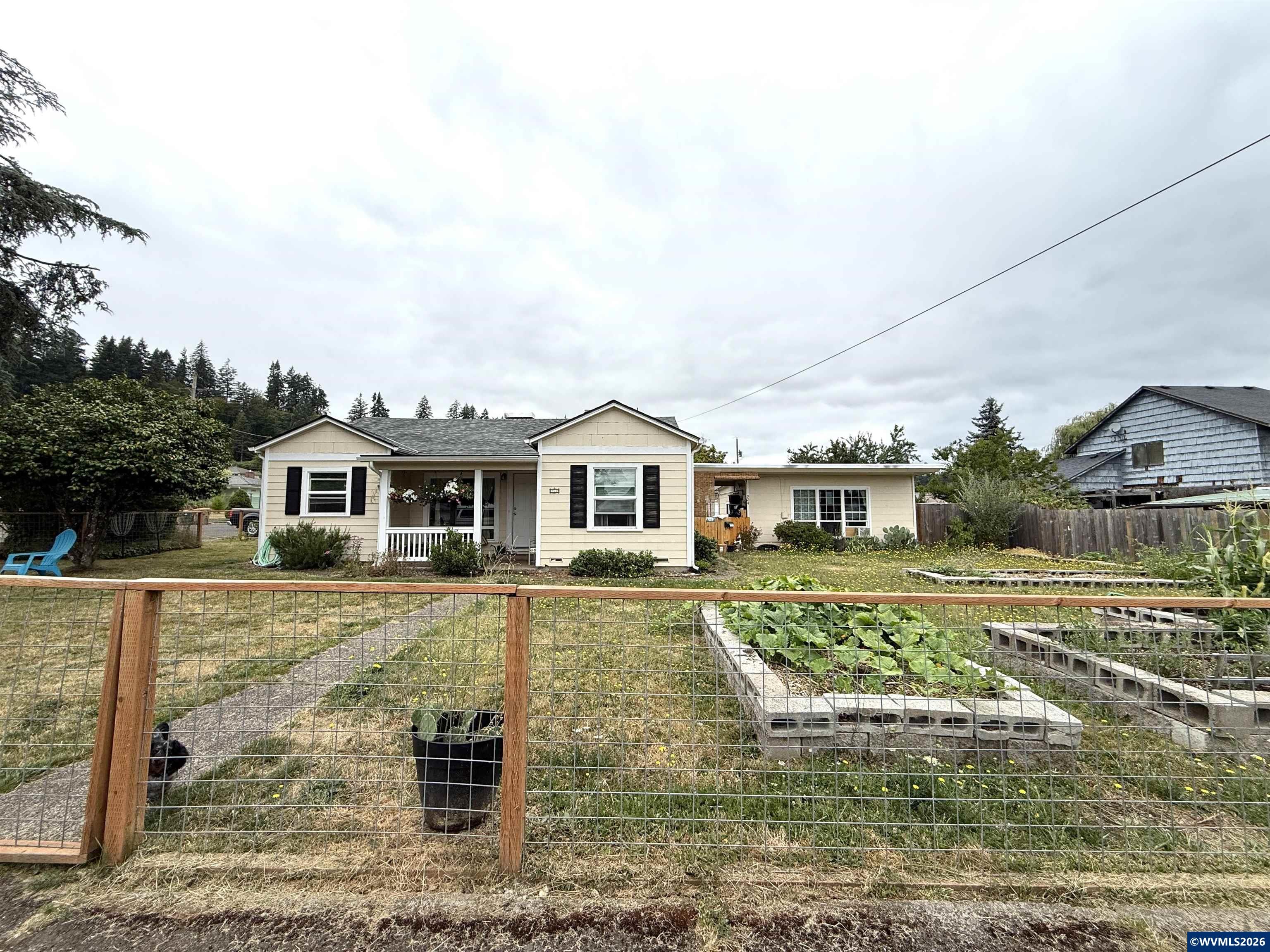 Residential in Sweet Home