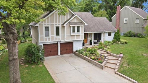 12823 82nd St, Lenexa, KS, 66215-2618 | Card Image