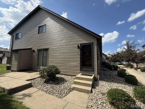 8-405 Ponderosa Ave, O Fallon, IL, 62269-2540 | Card Image