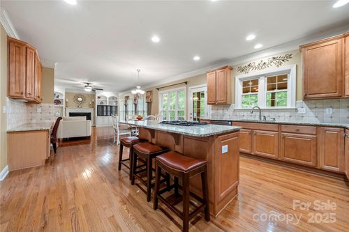304 Inland Cove Ct, Lake Wylie, SC, 29710-8071 | Card Image
