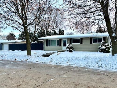 2921 Michigan Avenue, Sheboygan, WI, 53081 | Card Image