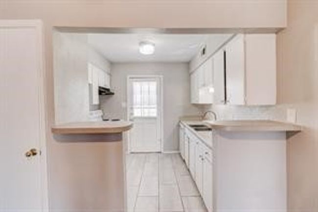 5742 Marina Dr, Townhouse with 3 bedrooms, 2 bathrooms and null parking in Garland TX | Image 26