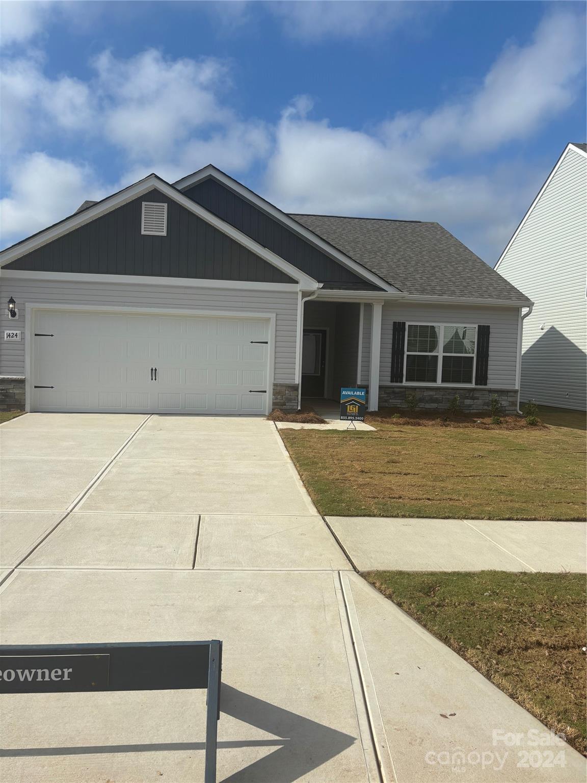 Nia Rd, Charlotte, NC 28215