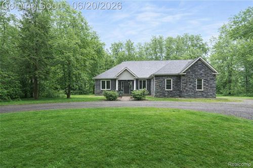 790 Grange Hall Rd, Ortonville, MI, 48462-8822 | Card Image