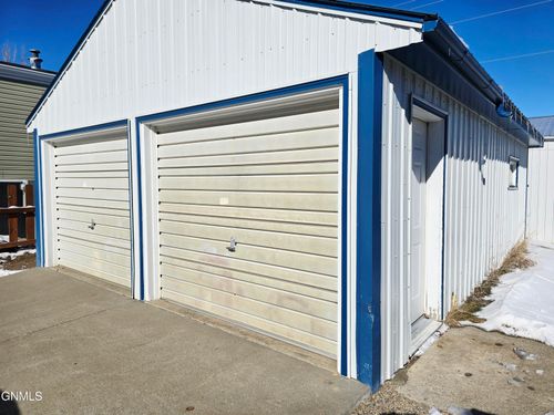 1100 11th Street Se, Mandan, ND, 58554 | Card Image