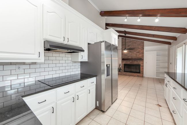 596 Russell Rd, House other with 3 bedrooms, 2 bathrooms and 3 parking in Jackson TN | Image 7