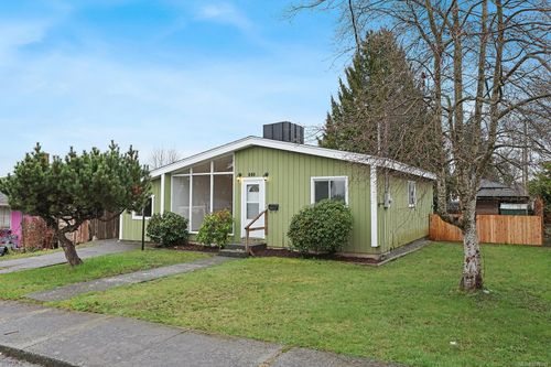 660 16th St, Courtenay, BC, V9N1X7 | Card Image