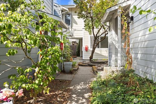 d-116 17th Ave, Seattle, WA, 98122-5700 | Card Image
