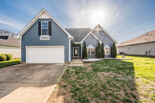 749 Springfield Blvd, Bowling Green, KY, 42104-5517 | Card Image