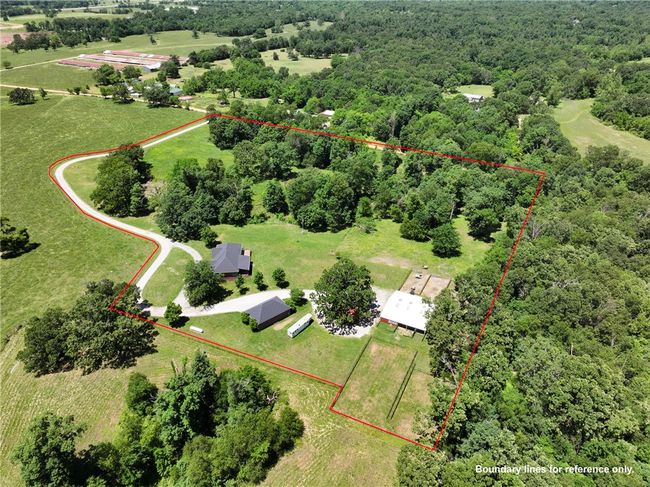 15071 Crossover Rd, House other with 4 bedrooms, 2 bathrooms and null parking in Gravette AR | Image 30