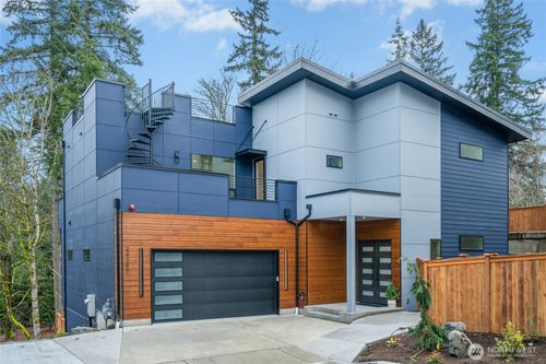 24257 Se 26th Pl, Sammamish, WA, 98075-6007 | Card Image