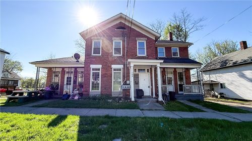 153 N Sycamore St, Ravenna, OH, 44266-2195 | Card Image