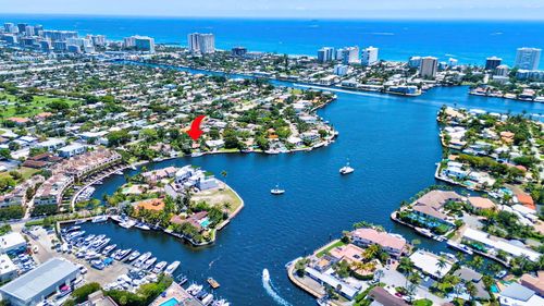 2360 Se 7th Dr, Pompano Beach, FL, 33062-6409 | Card Image