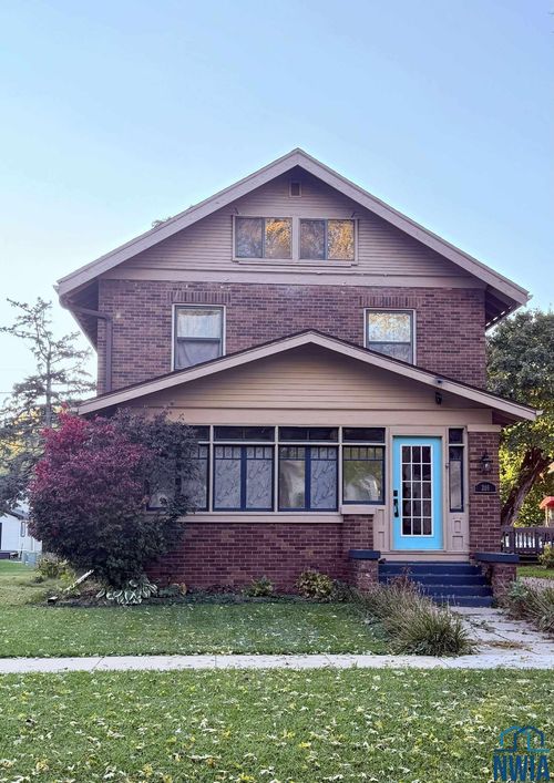 206 Seneca St, Storm Lake, IA, 50588-2552 | Card Image