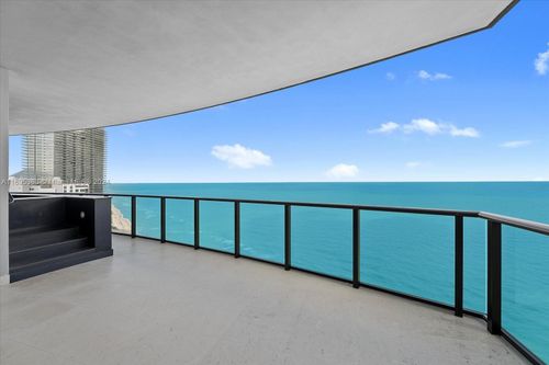 3405-18555 Collins Ave, Sunny Isles Beach, FL, 33160-2771 | Card Image