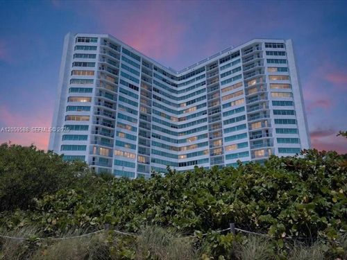 331-7135 Collins Ave, Miami Beach, FL, 33141-3238 | Card Image