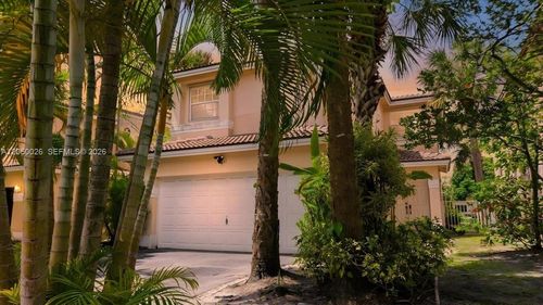 9847 Fairway Cove Ln, Plantation, FL, 33324-2823 | Card Image