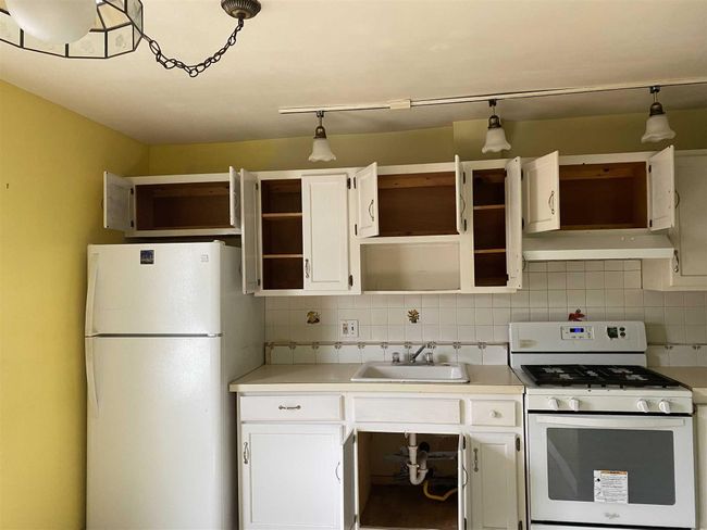 29 Gifford Ave, House other with 4 bedrooms, 2 bathrooms and null parking in Poughkeepsie NY | Image 12