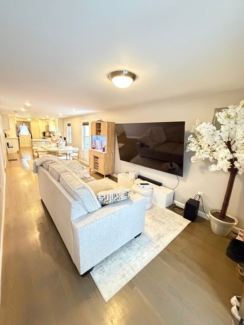 1-20 Marble St, Stoneham, MA, 02180-2734 | Card Image