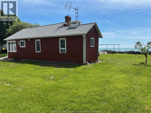 680 Point Pelee Dr, Leamington, ON, N8H3V4 | Card Image