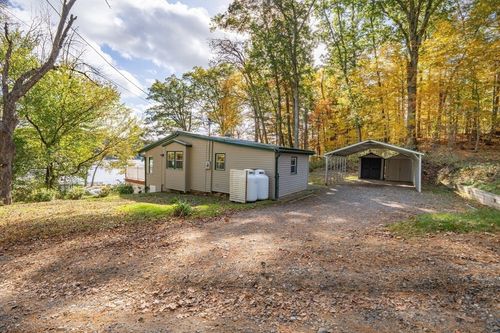 9 Chandler Rd, Holland, MA, 01521-2213 | Card Image