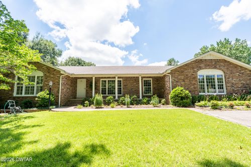 1615 Westlake Ave, Dyersburg, TN, 38024-2899 | Card Image