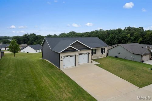 710 Old Mill Dr, Cape Girardeau, MO, 63701-3466 | Card Image