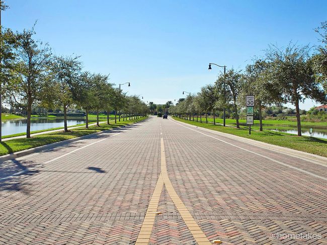 12578 Sw Sunrise Lake Ter, House other with 3 bedrooms, 3 bathrooms and null parking in Port St. Lucie FL | Image 45