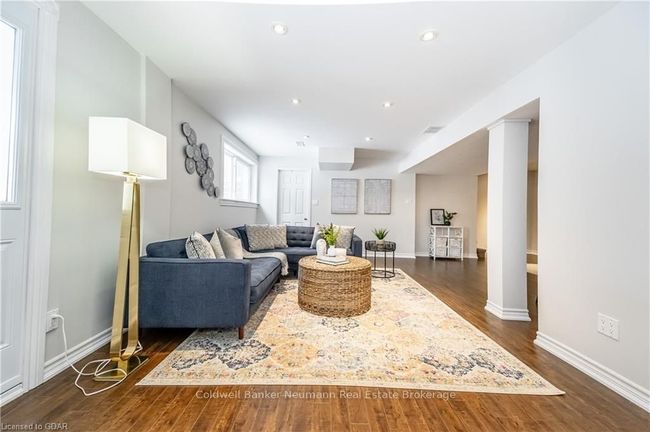 18 Crestwood Dr, House other with 3 bedrooms, 2 bathrooms and 4 parking in Cambridge ON | Image 28