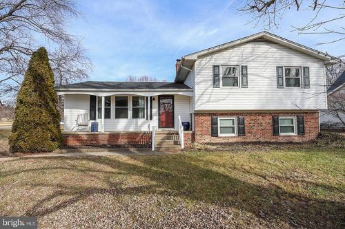 40736 Center 40 Cir, LEONARDTOWN, MD, 20650-2145 | Card Image