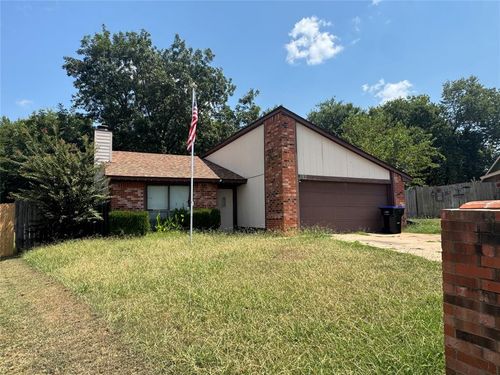 105 Stonewood Dr, Noble, OK, 73068-8453 | Card Image
