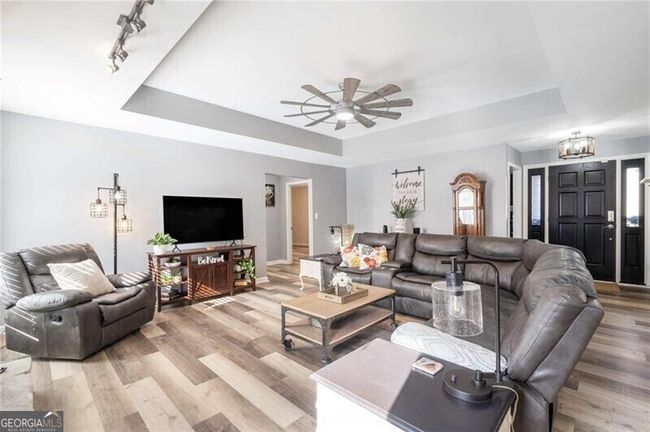 4427 Nohl Crest Dr, House other with 3 bedrooms, 2 bathrooms and null parking in Flowery Branch GA | Image 6