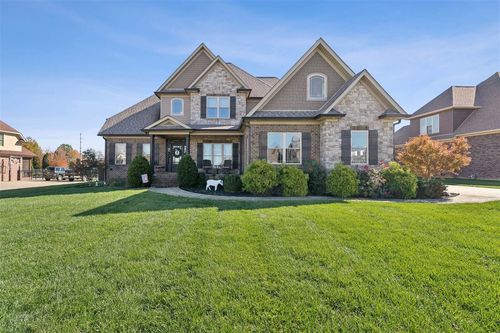 82 Pikes Peak Way, Bowling Green, KY, 42104-8400 | Card Image