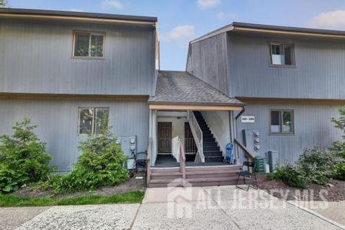 3905 Balsam Way, Basking Ridge, NJ, 07920-3132 | Card Image