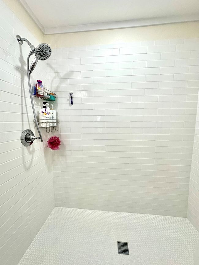 12409 Live Oak St, House other with 2 bedrooms, 1 bathrooms and 1 parking in CEDAR KEY FL | Image 24