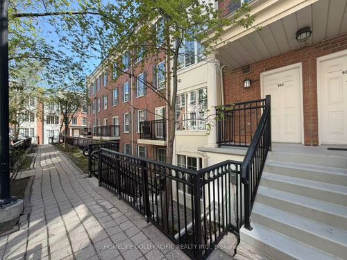 905-5 Everson Drive, North York, ON, M2N7C3 | Card Image