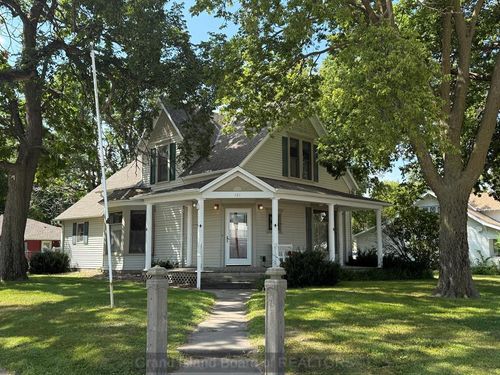 121 Elm St E, Dannebrog, NE, 68831-3142 | Card Image