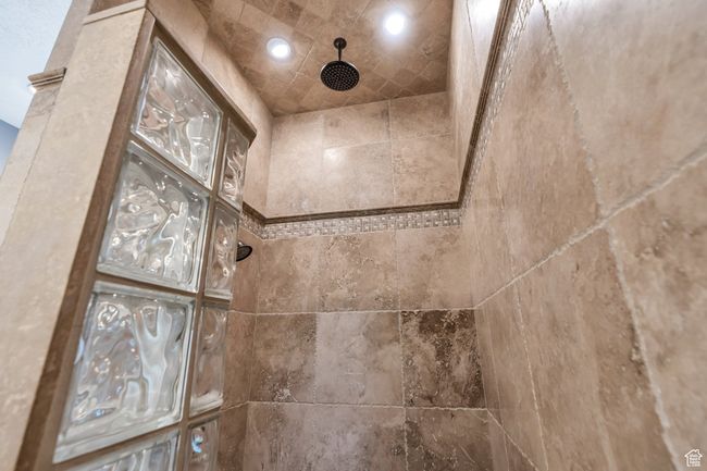 9967 6670, House other with 7 bedrooms, 5 bathrooms and 9 parking in Highland UT | Image 23