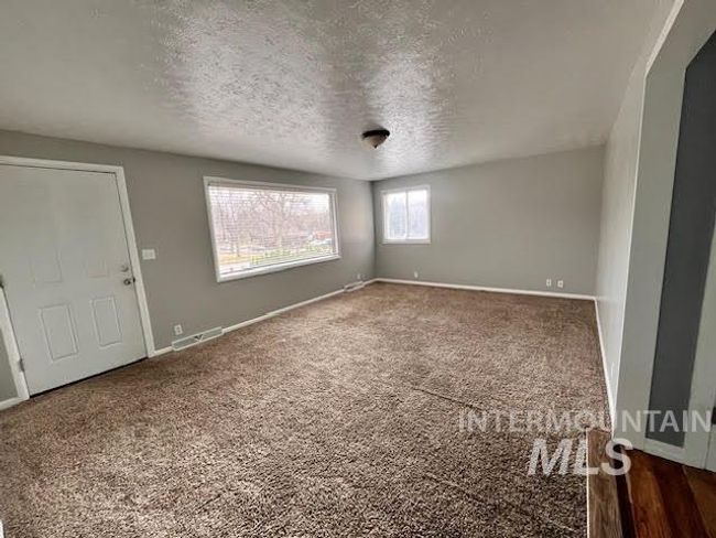 1818 E Terry St, House other with 6 bedrooms, 2 bathrooms and 4 parking in Pocatello ID | Image 9
